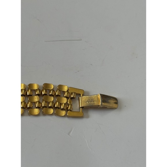Napier 1960s Elegant Gold Tone Link Bracelet Women's Jewelry Piece - Picture 7 of 7